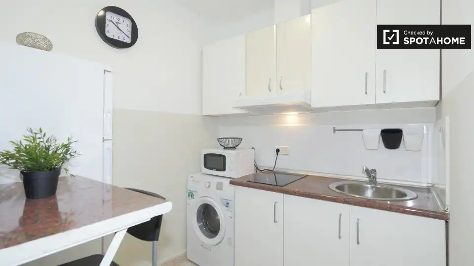 Room in Barcelona, Barcelona
