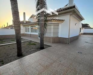 Exterior view of House or chalet for sale in Jerez de la Frontera