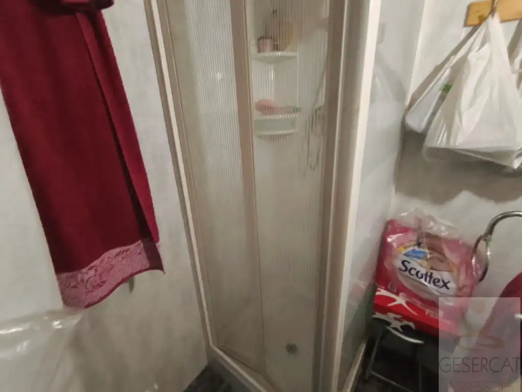 Baño de Local de alquiler en Sant Cugat del Vallès