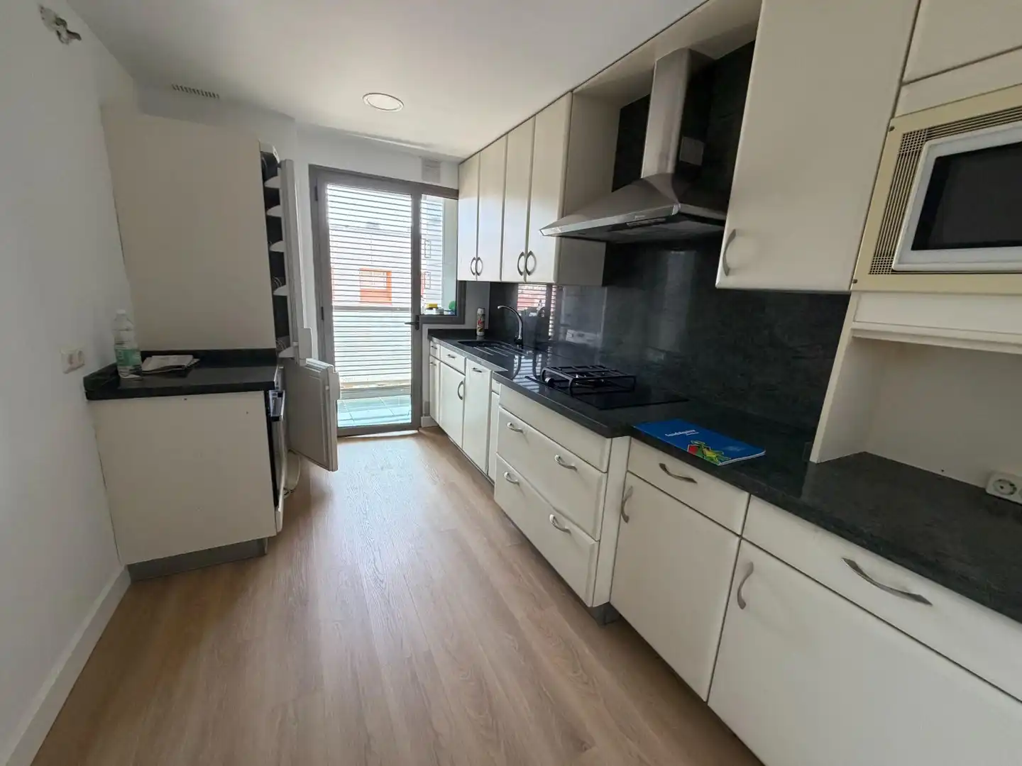 Cocina de Piso de alquiler en Sevilla con Aire acondicionado, Calefacción y Parquet
