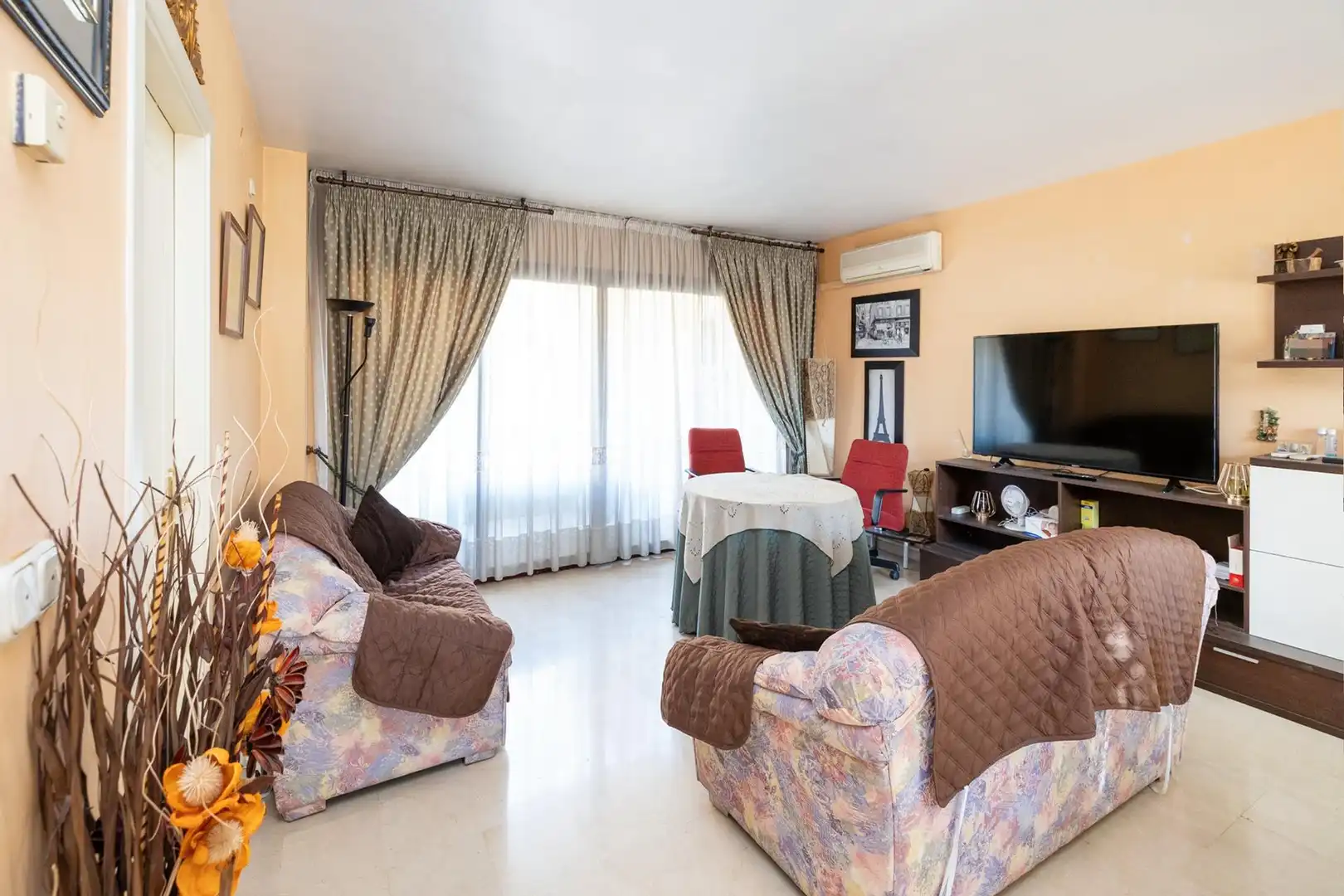 Living room of Detached homes for sale in Granada  with Air Conditioner, Heating and Private garden