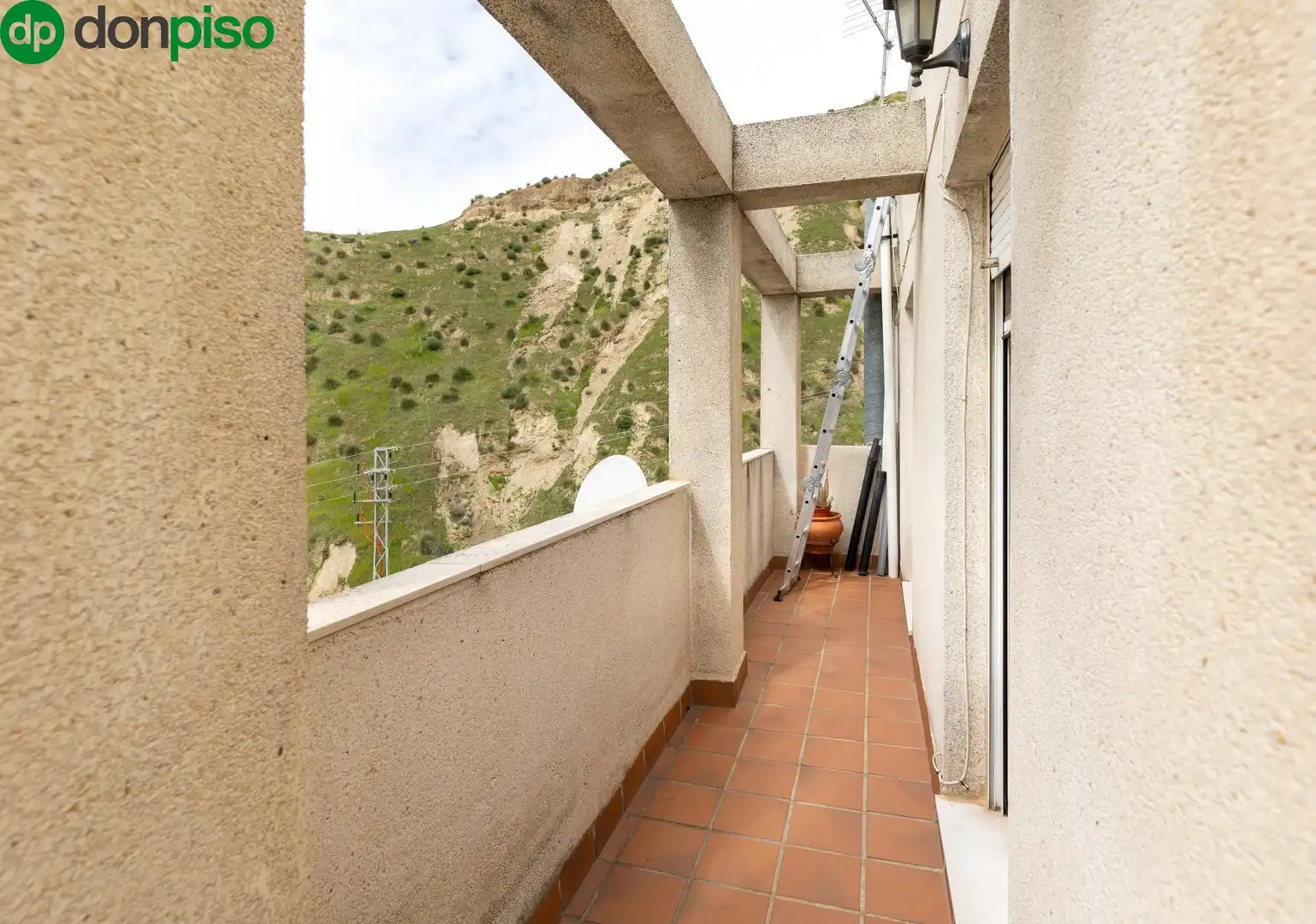 Terraza de Casa adosada en venta en Cenes de la Vega con Calefacción y Terraza