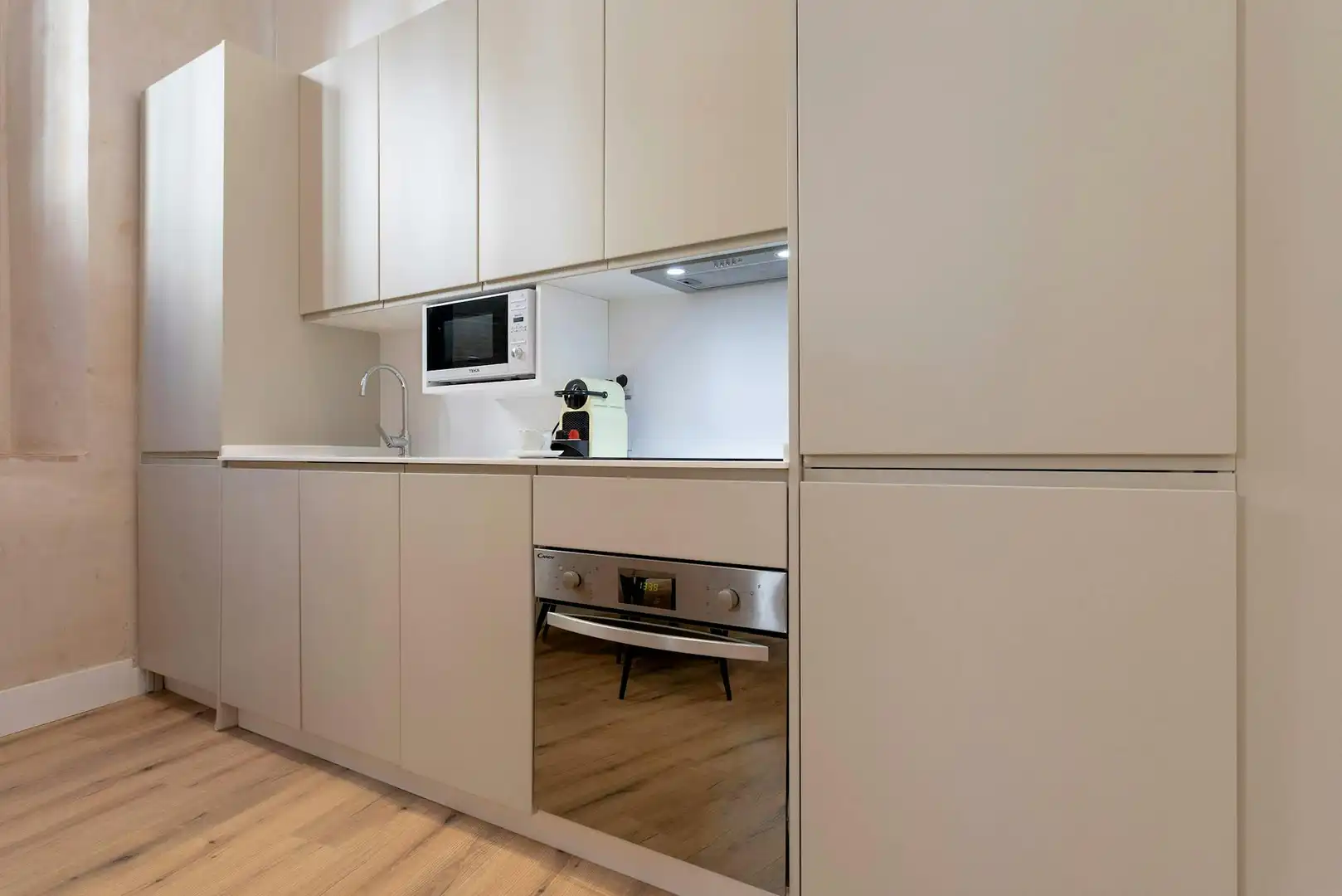 Kitchen of Flat for rent in Sevilla  with Air Conditioner, Heating and Washing machine
