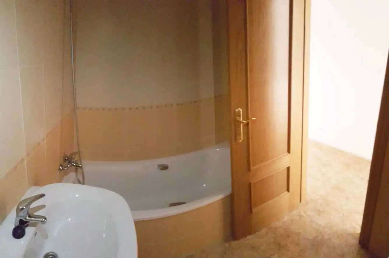 Bany de Dúplex de lloguer amb opció a compra en Medina de Rioseco amb Calefacció i Balcó