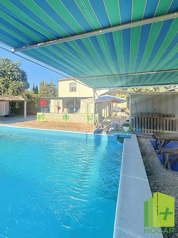 Piscina de Casa o xalet en venda en La Guardia de Jaén amb Aire condicionat, Jardí privat i Terrassa