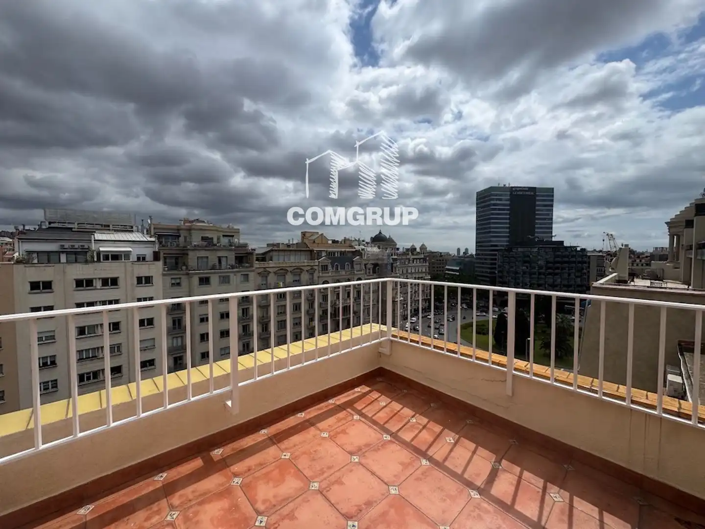 Terrassa de Pis de lloguer en Barcelona amb Aire condicionat, Calefacció i Balcó