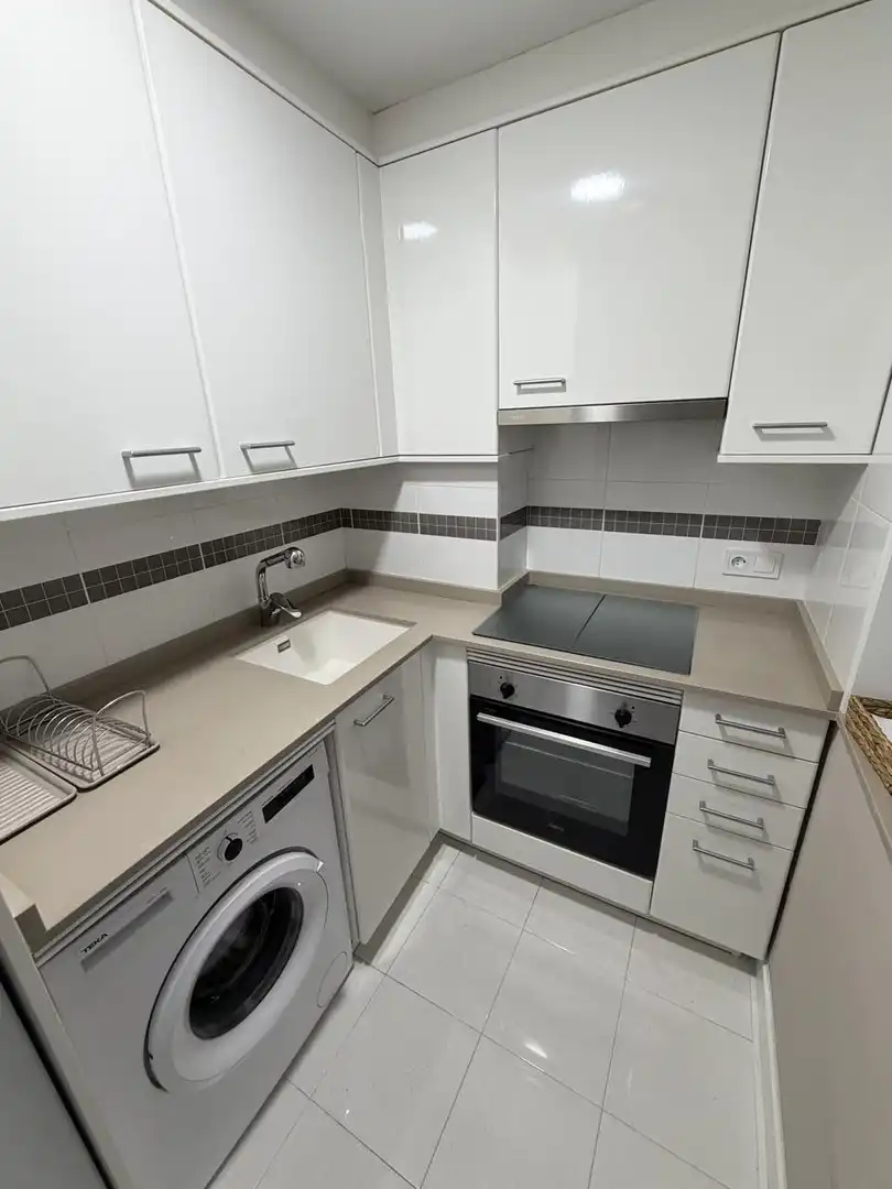 Flat with pool to rent in Calle de Arcaute, imagen 6