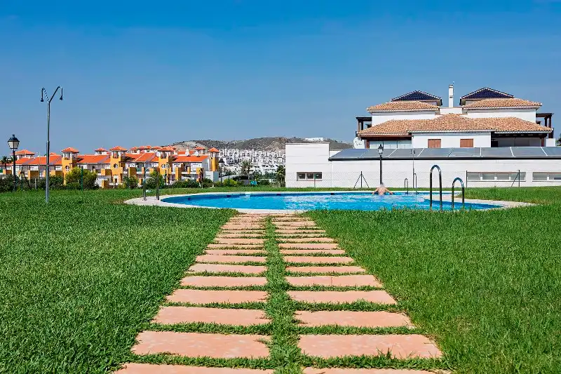 Piscina de Apartamento en venta en Vera con Aire acondicionado, Calefacción y Terraza