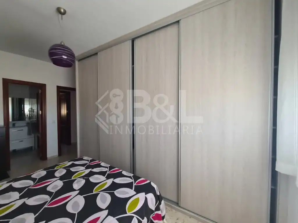 Schlafzimmer von Wohnung zur Miete in Huelva