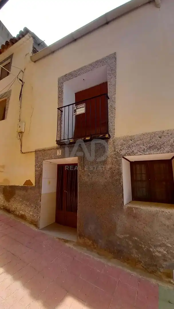 Exterior view of Houses for sale in Aguarón