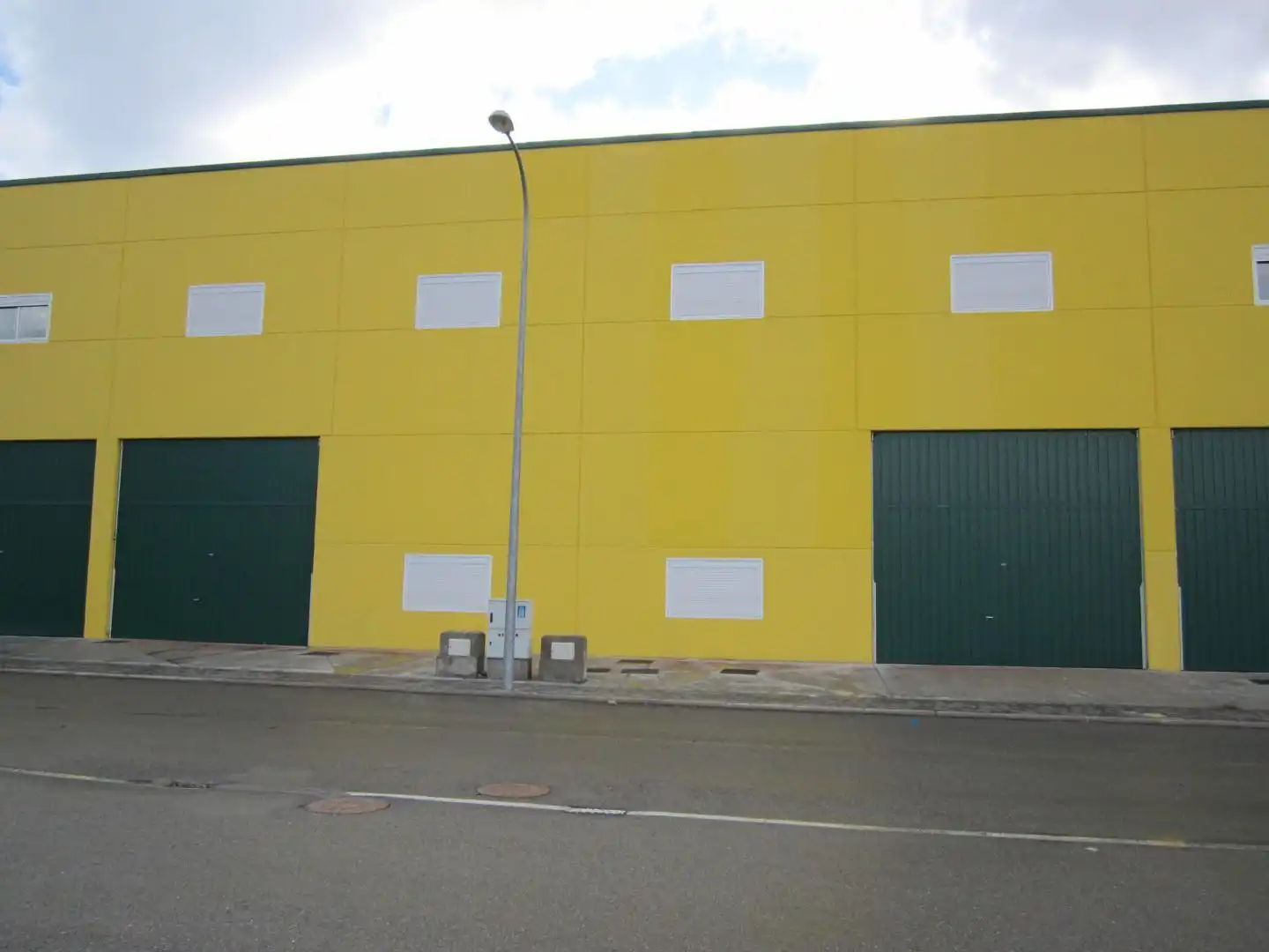 Nave industrial en alquiler en TO-2437