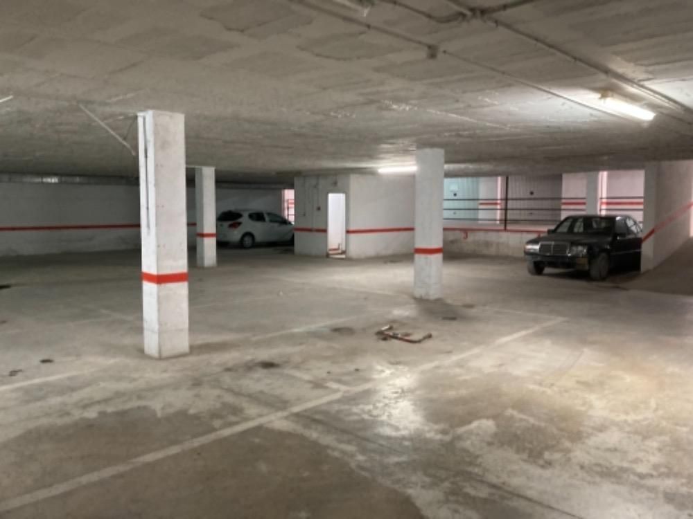Aparcament de Garatge en venda en La Lantejuela 