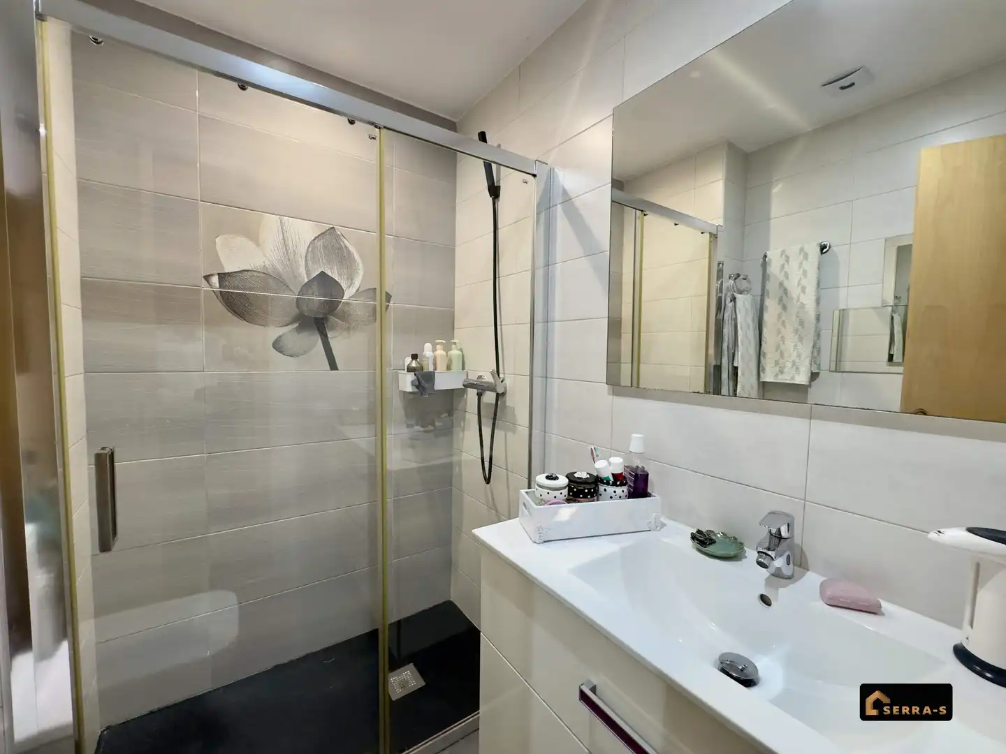 Badezimmer von Wohnung zum Verkauf in Malgrat de Mar mit Klimaanlage und Balkon