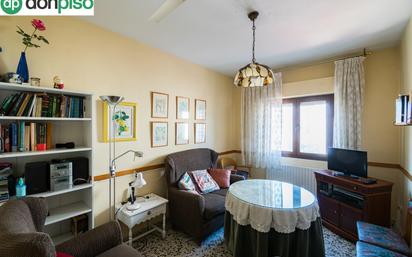 Living room of Flat for sale in  Granada Capital  with Air Conditioner, Heating and Balcony