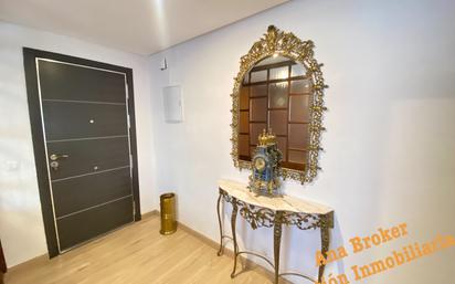 Flat for sale in Ronda  with Air Conditioner and Balcony