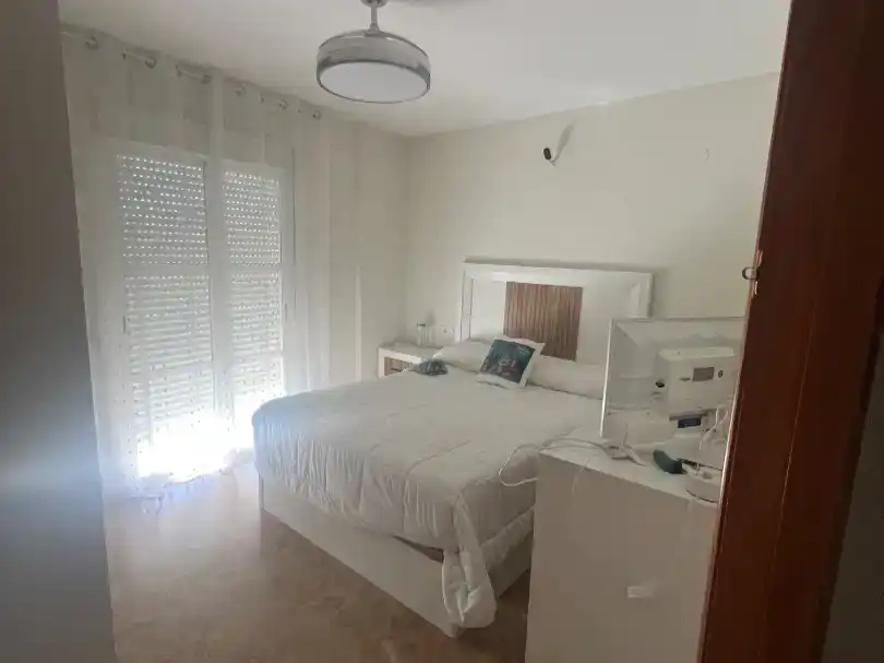 Dormitori de Pis en venda en Motril amb Aire condicionat, Moblat i Balcó