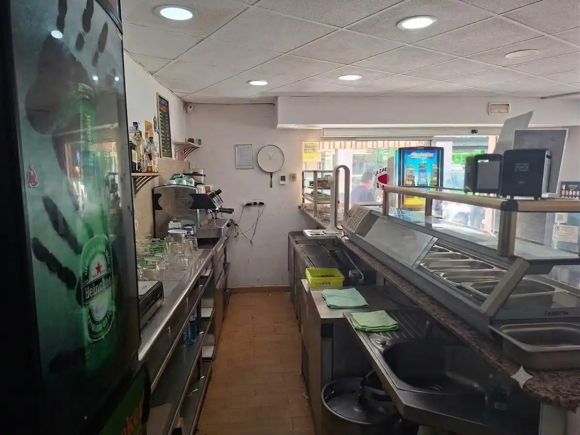 Cocina de Local de alquiler en Valencia con Amueblado