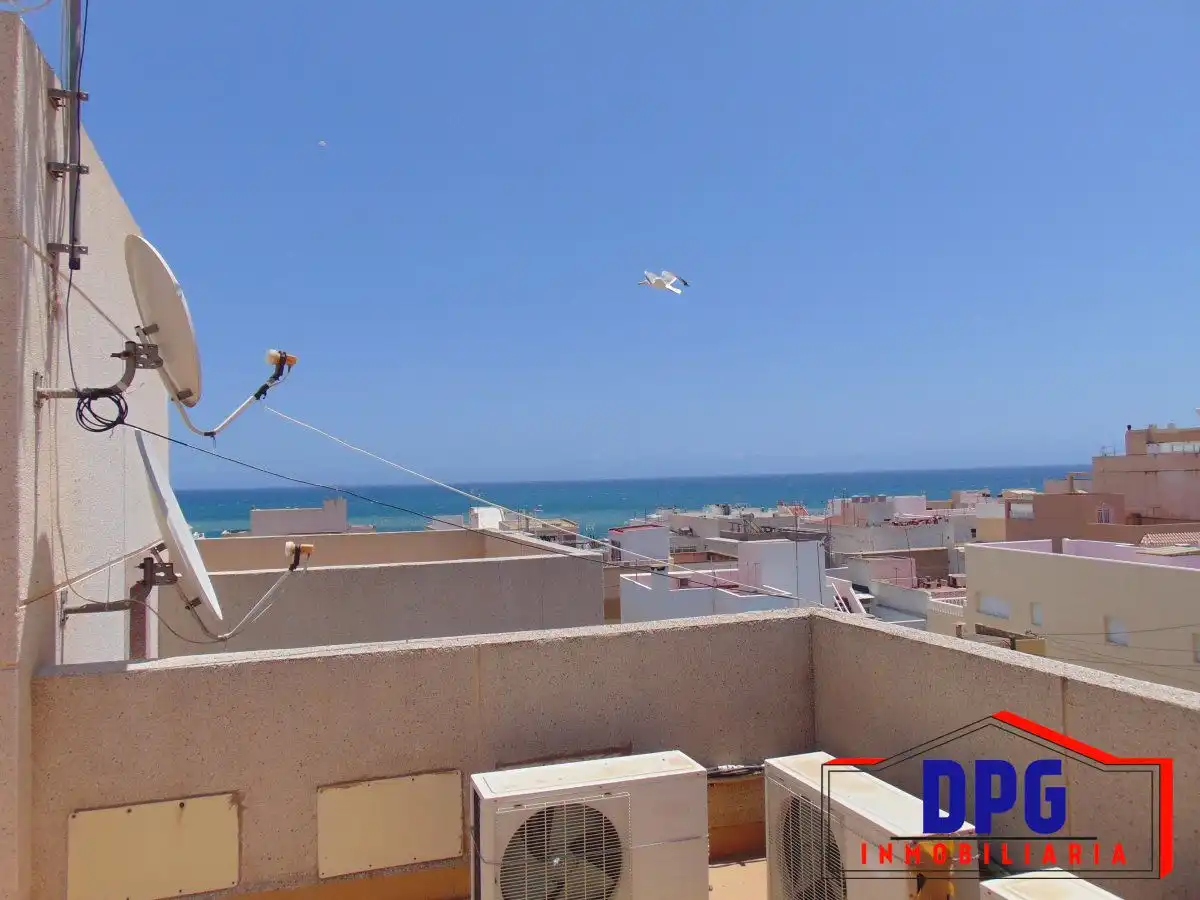 Vista exterior de Apartamento en venta en Garrucha con Aire acondicionado y Amueblado