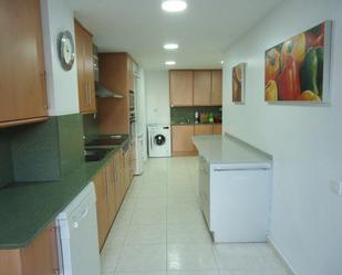 Kitchen of Flat to rent in  Lleida Capital  with Air Conditioner, Heating and Parquet flooring
