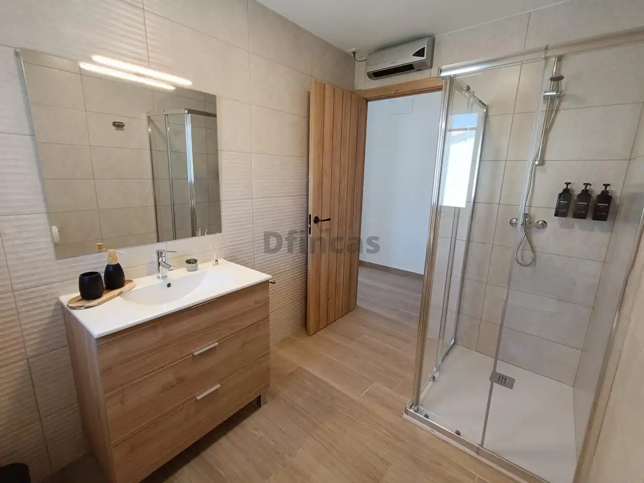 Bathroom of Houses for rent in Cubla, Teruel