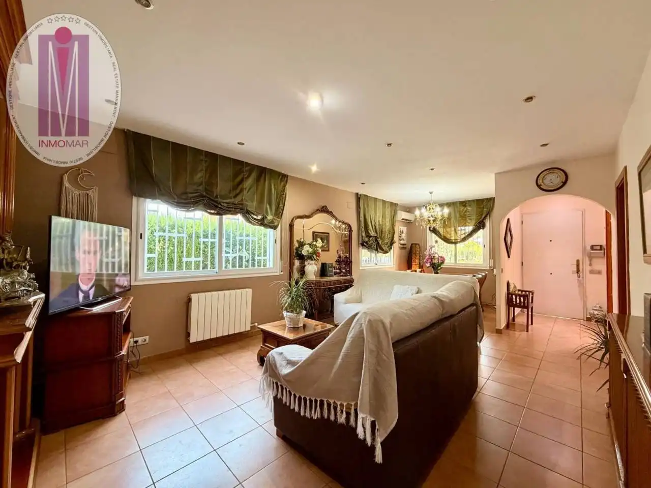 Casa amb jardí en venda a Avenida 303, imagen 6