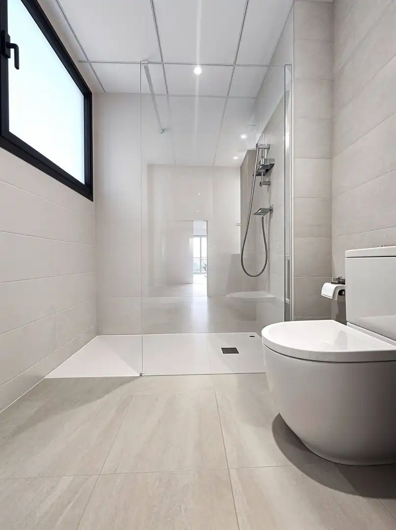 Baño de Piso en venta en Reus con Aire acondicionado, Calefacción y Terraza