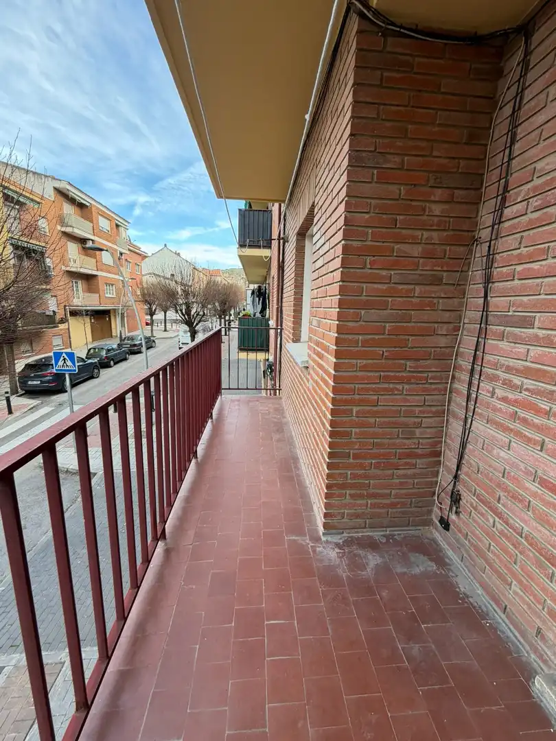 Vista exterior de Pis en venda en Aranjuez amb Terrassa