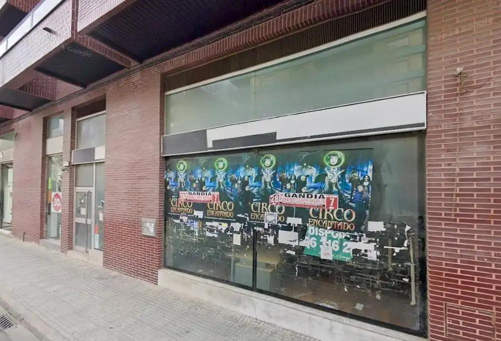 Local comercial en venta en Passeig GERMANIES 31