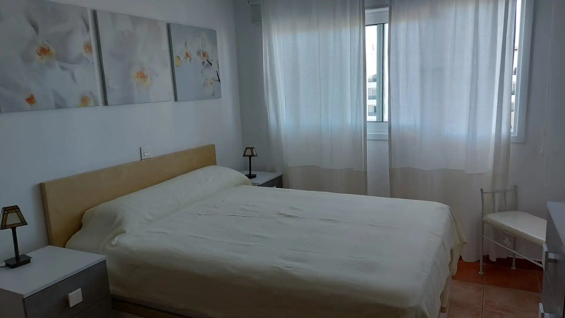 Habitación de Piso en venta en Arona con Terraza, Amueblado y Piscina comunitaria