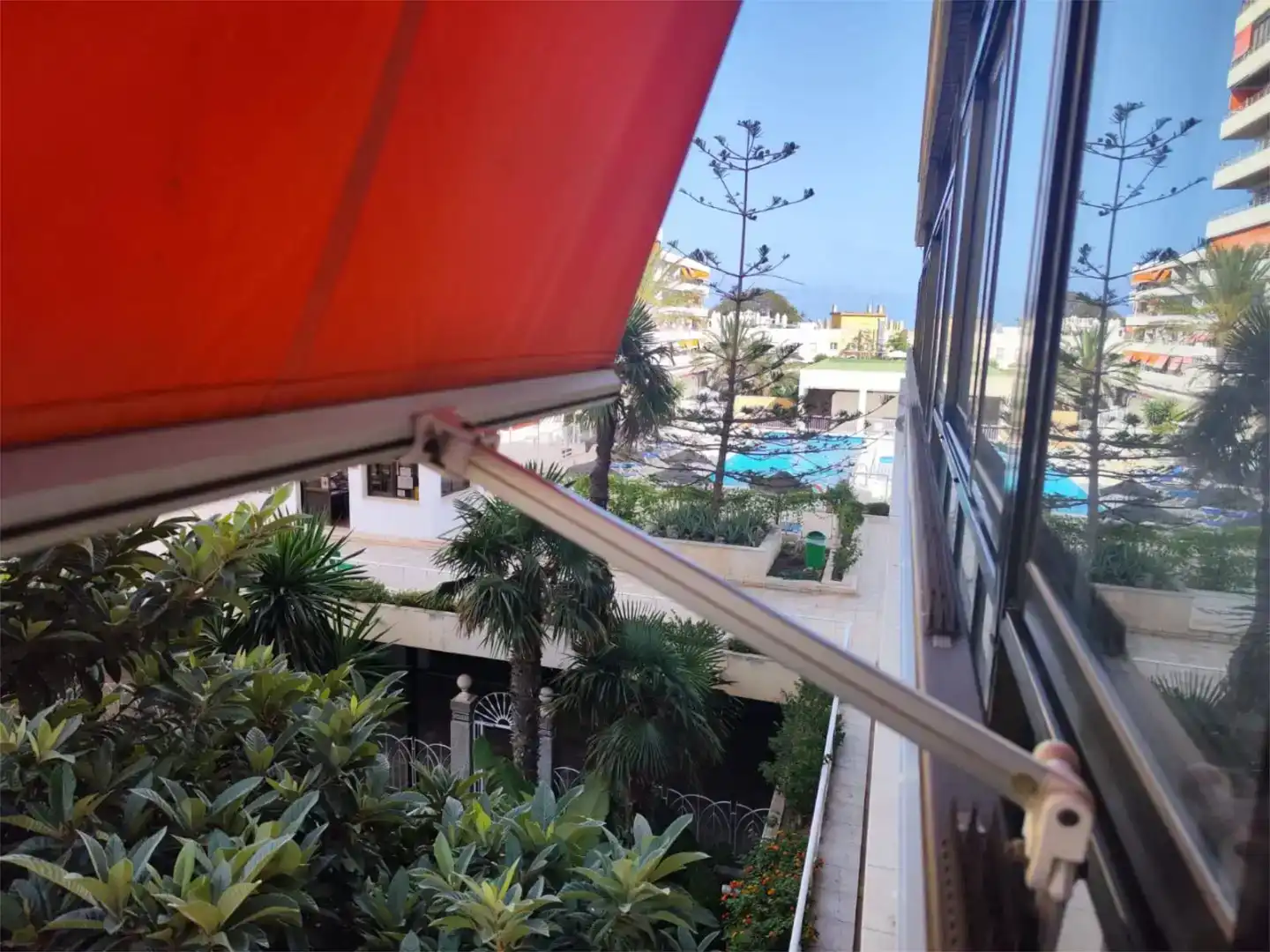 Terrassa de Apartament de lloguer en Torremolinos amb Aire condicionat i Piscina