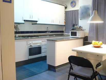 Kitchen of Flat for sale in  Barcelona Capital  with Air Conditioner, Parquet flooring and Terrace