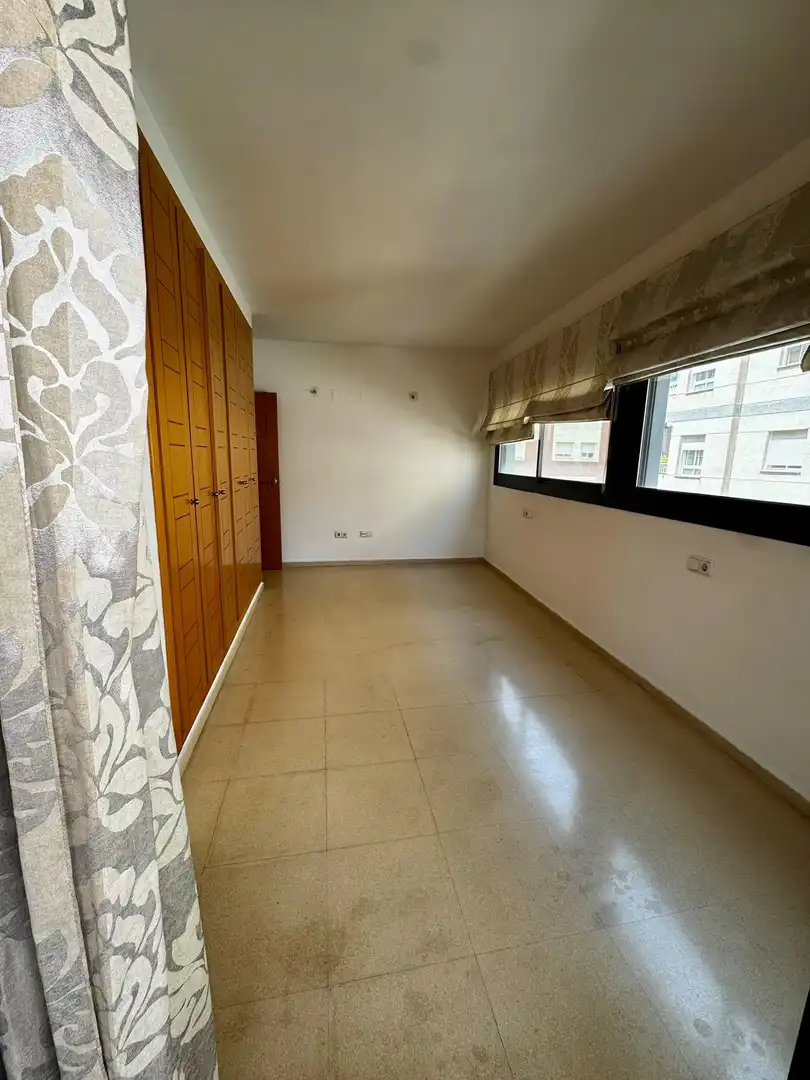 Dormitori de Apartament en venda en Dénia amb Aire condicionat, Calefacció i Jardí privat