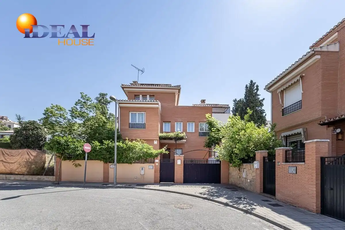 House with terrace for sale in Calle LIMA, imagen 52