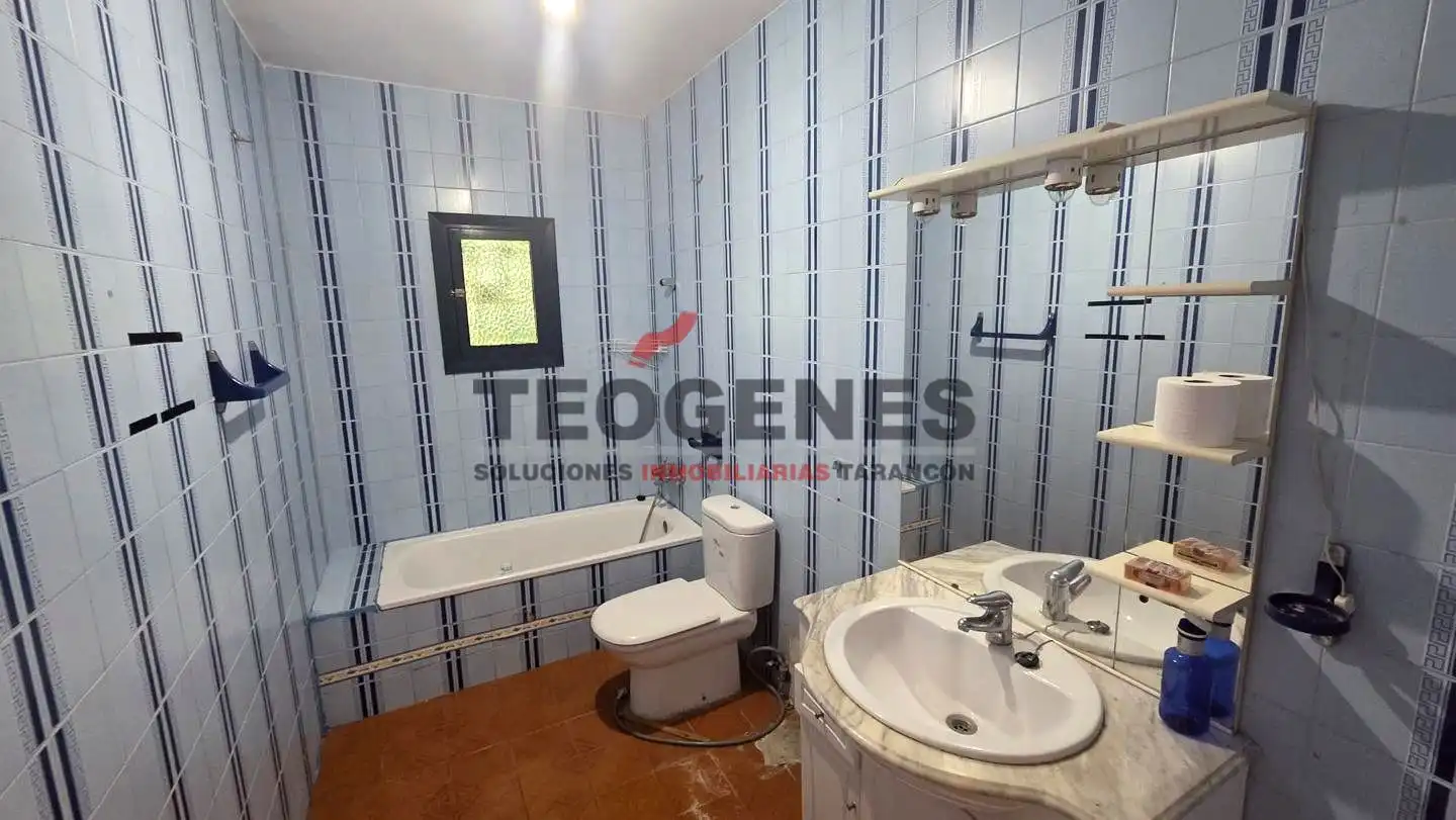 Baño de Casa o chalet en venta en Barajas de Melo con Trastero y Piscina