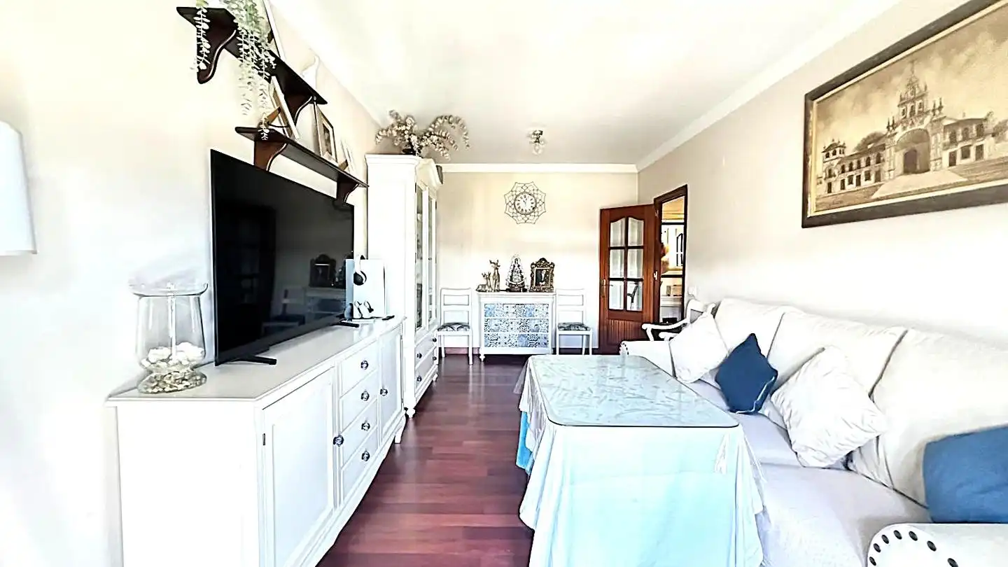 Living room of Flat for sale in Sanlúcar de Barrameda  with Air Conditioner and Balcony