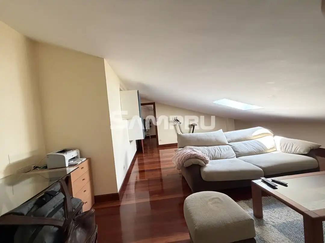 Dachboden zum Verkauf in Arrasate / Mondragón mit Heizung und Balkon
