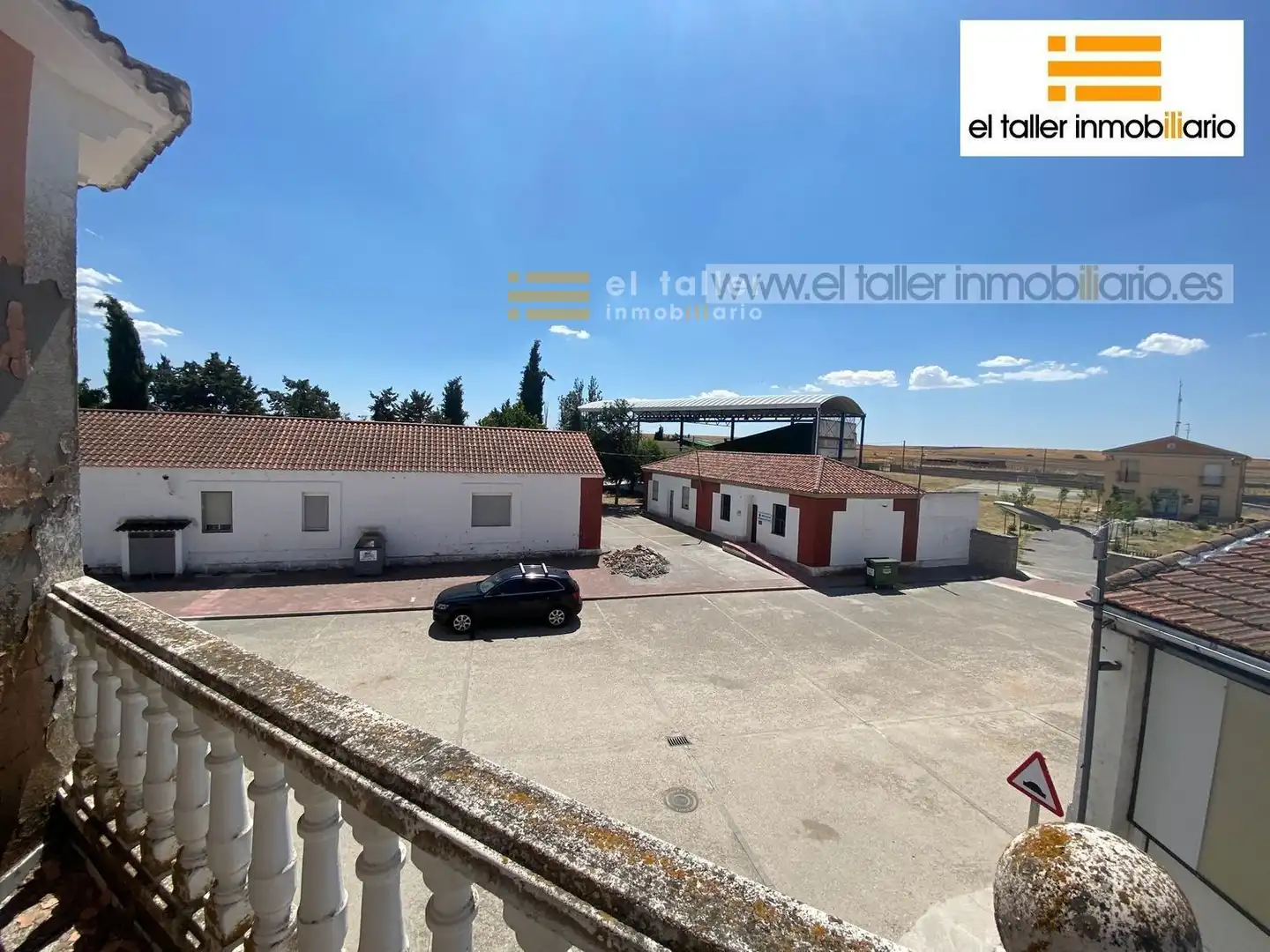 Vista exterior de Casa o chalet en venta en Pedrosillo de Alba con Terraza