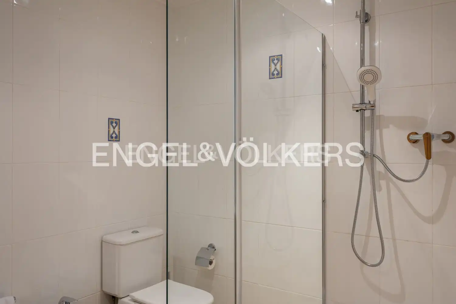 Baño de Dúplex de alquiler en Alzira con Aire acondicionado, Calefacción y Terraza