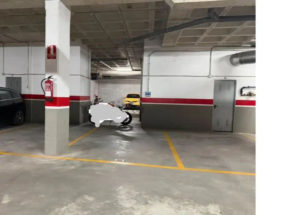 Parking of Garage for rent in Murcia
