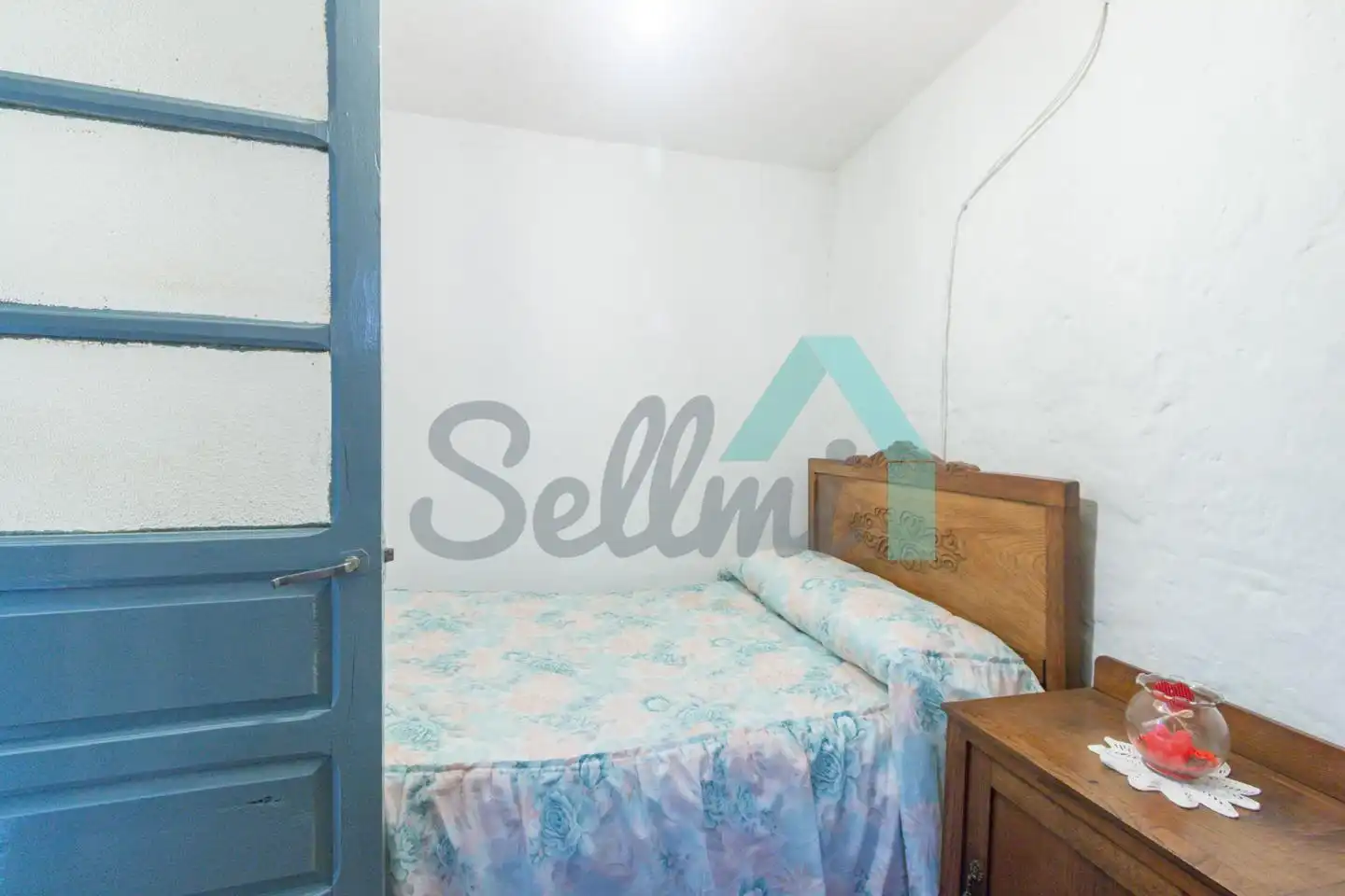 Habitación de Casa adosada en venta en Quirós con Calefacción y Trastero