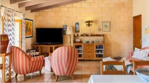 Sala de estar de Finca rústica en venta en Capdepera con Aire acondicionado, Calefacción y Terraza