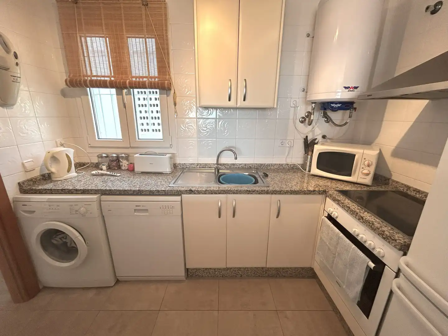 Cocina de Planta baja en venta en Manilva con Aire acondicionado, Terraza y Piscina