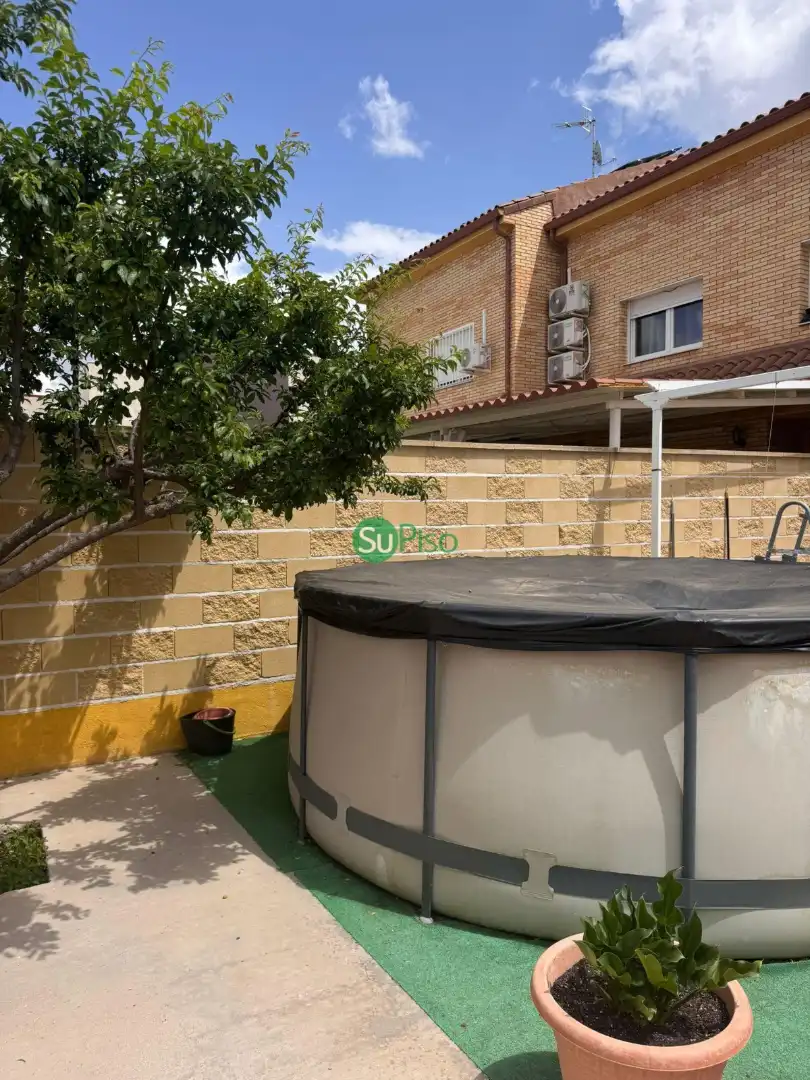 Casa adosada en venda en Illescas amb Calefacció, Jardí privat i Piscina