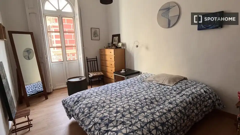 Habitación de Piso de alquiler en Sagunto / Sagunt con Aire acondicionado, Calefacción y Amueblado