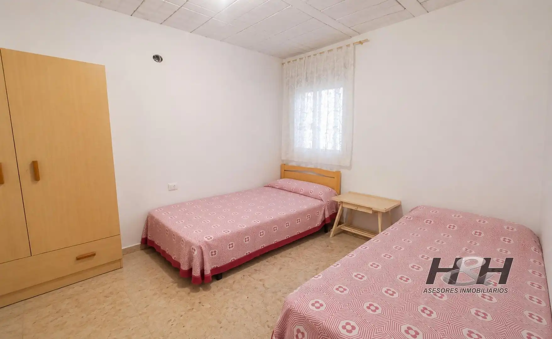 Dormitori de Casa o xalet en venda en Paterna amb Aire condicionat i Terrassa