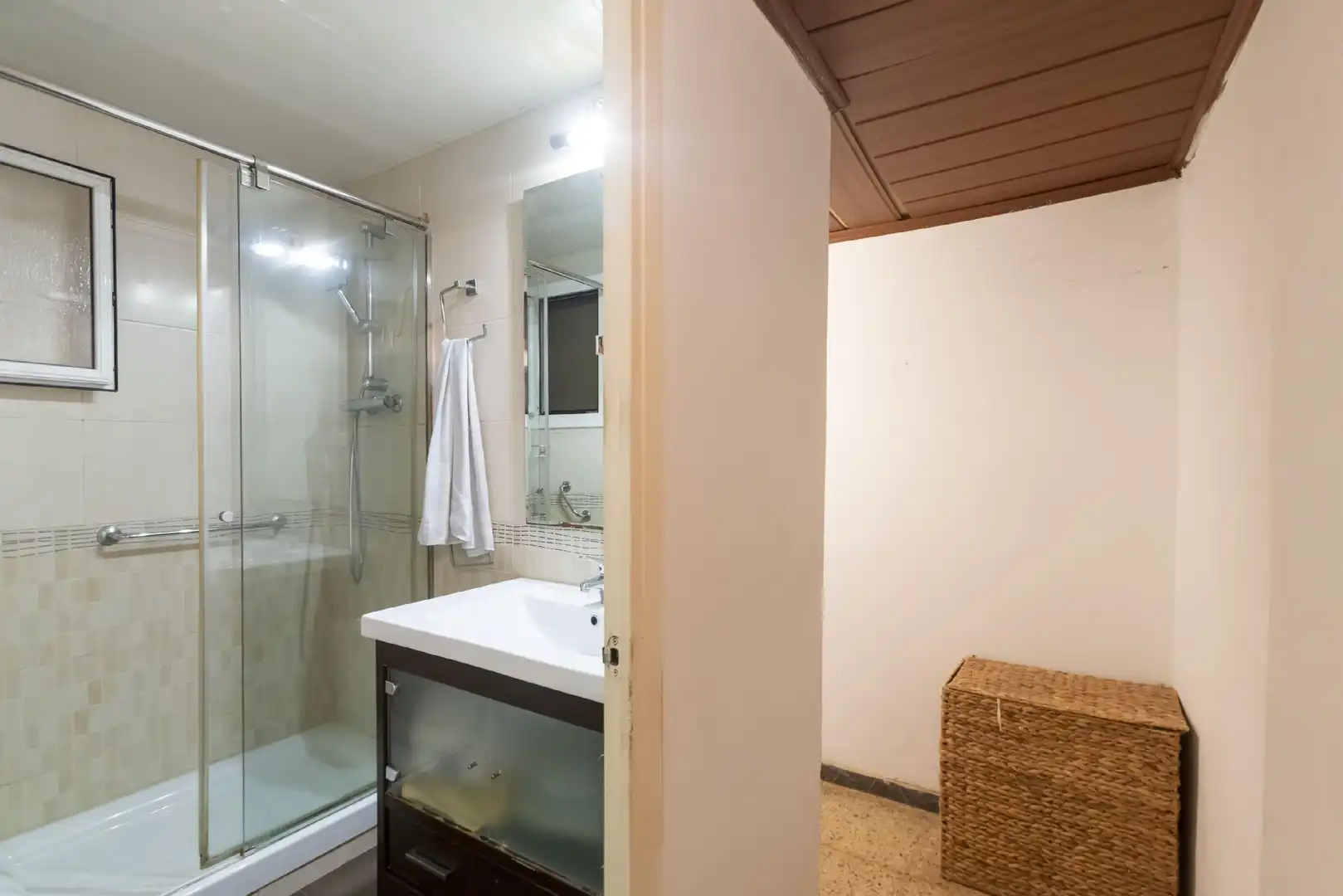 Ático con balcón en venta en Nou Barris, imagen 17