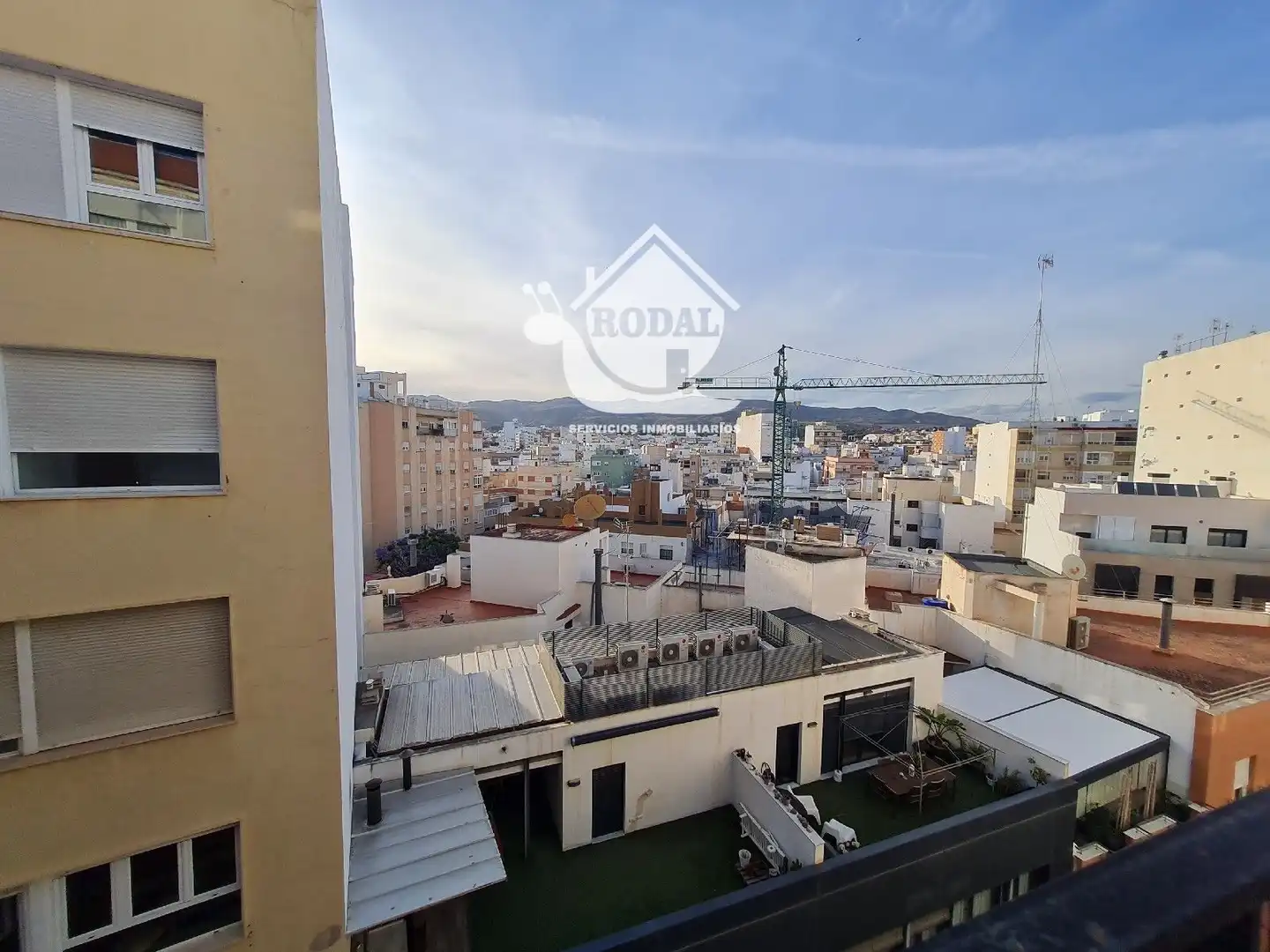 Vista exterior de Piso en venta en Almería con Calefacción, Amueblado y Horno
