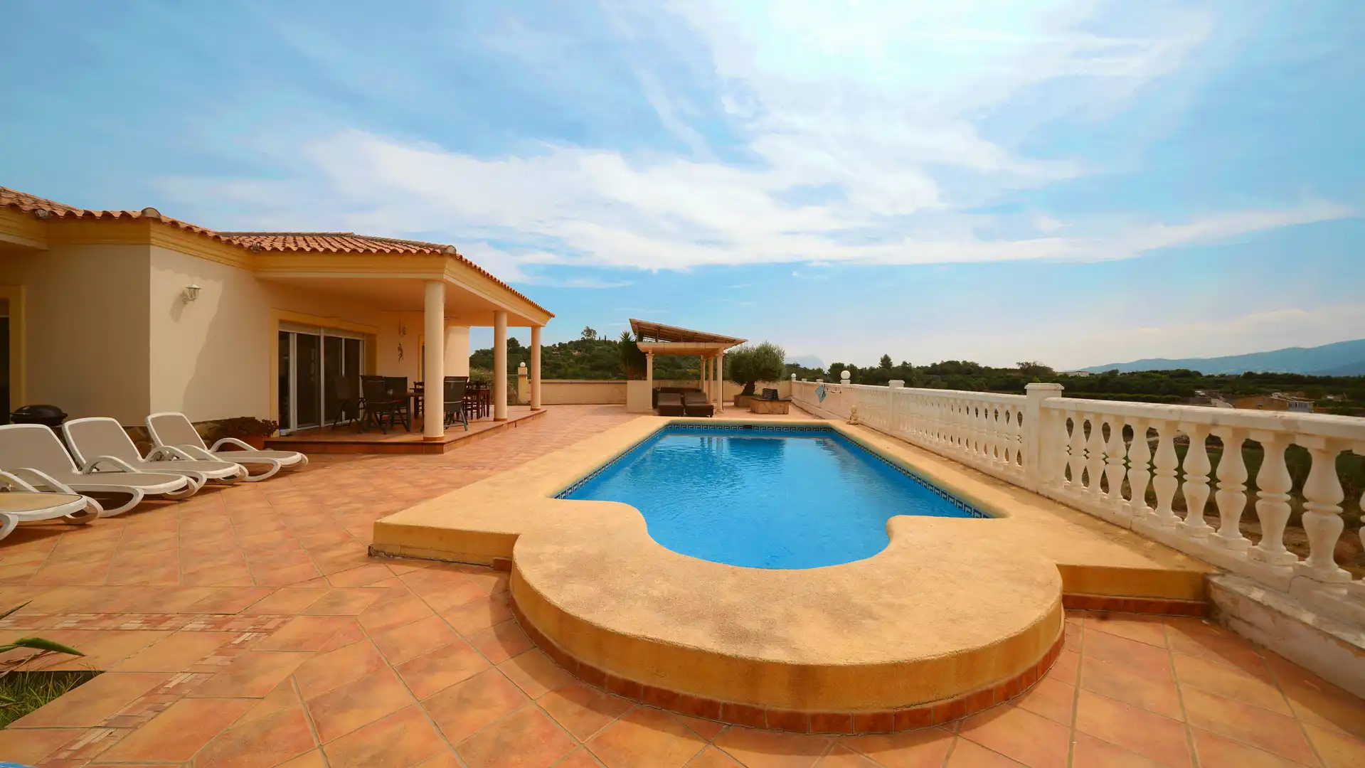 Piscina de Finca rústica en venda en Moravit - Cap Blanc