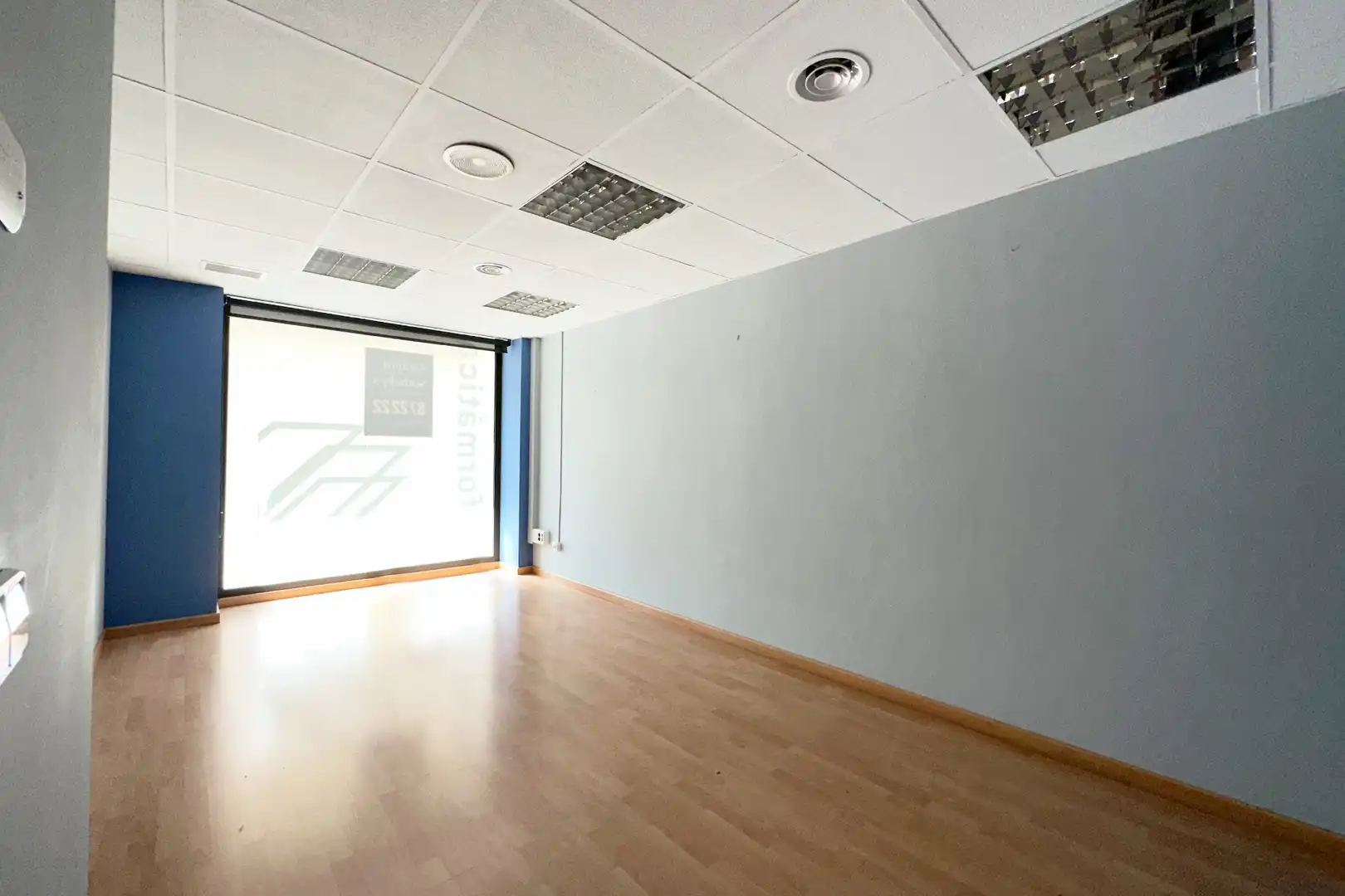 Local comercial en venda a Encamp pueblo, imagen 5