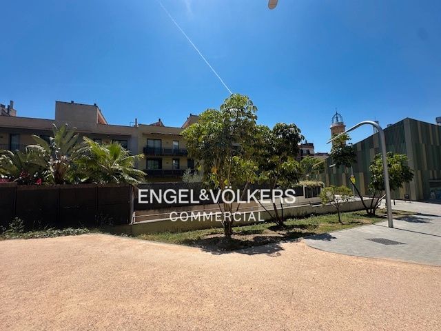 Vista exterior de Edifici en venda en  Barcelona Capital